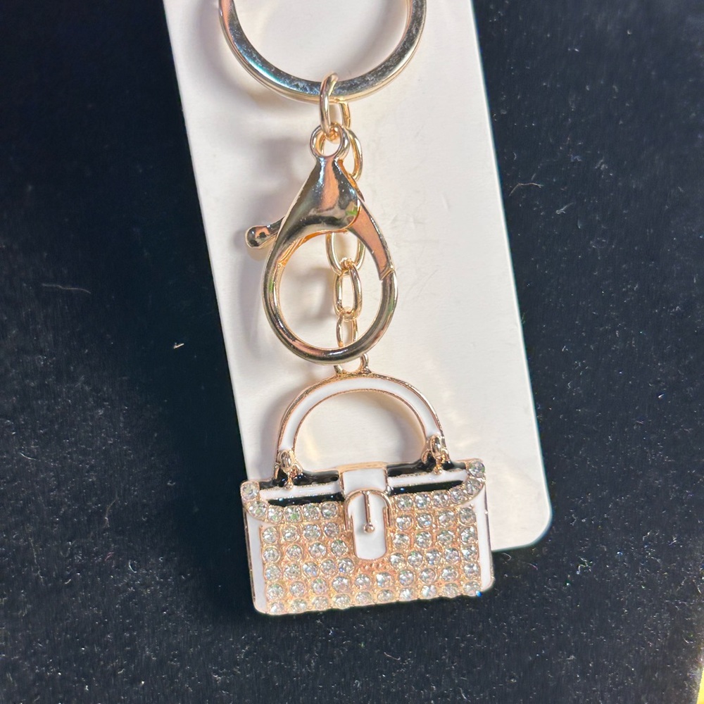 New White Purse Keychain - Picture 2 of 3